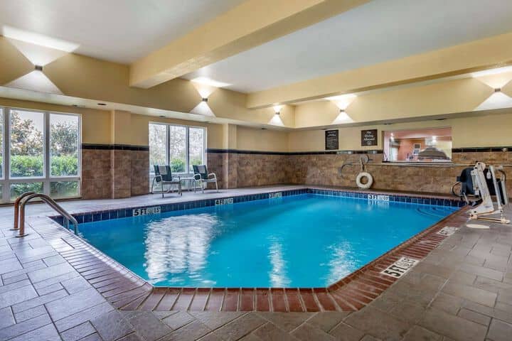 Pool 30 of 41