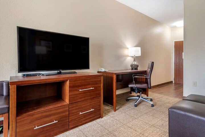 Room 15 of 41