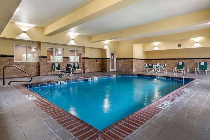 Pool 31 of 41